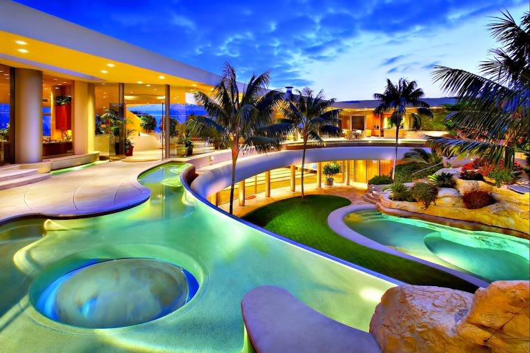 Portabello Estate 4627 Brighton Rd, Corona del Mar, CA, USA 🇺🇸 The