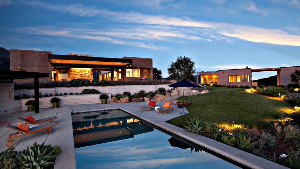 Toro Canyon House - 3660 Toro Canyon Park Rd, Montecito, CA, USA