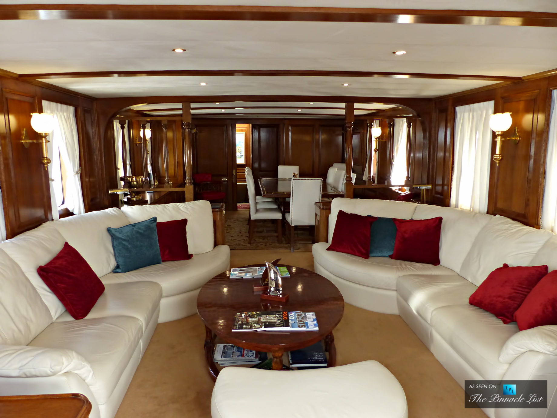 Fleurtje - Four Classic Superyachts Offering Timeless Elegance and Modern Comfort