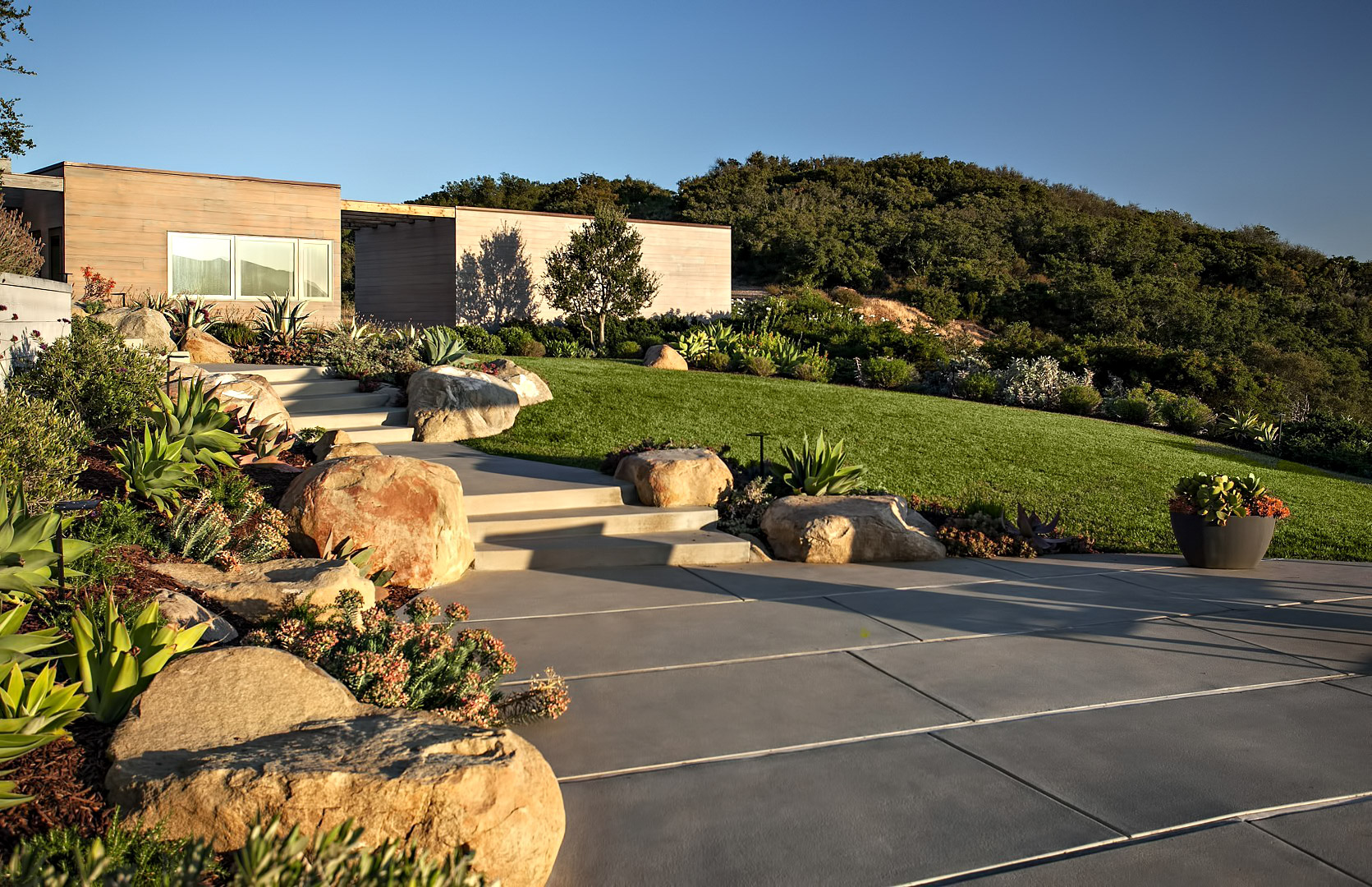 Toro Canyon House – 3660 Toro Canyon Park Rd, Montecito, CA, USA