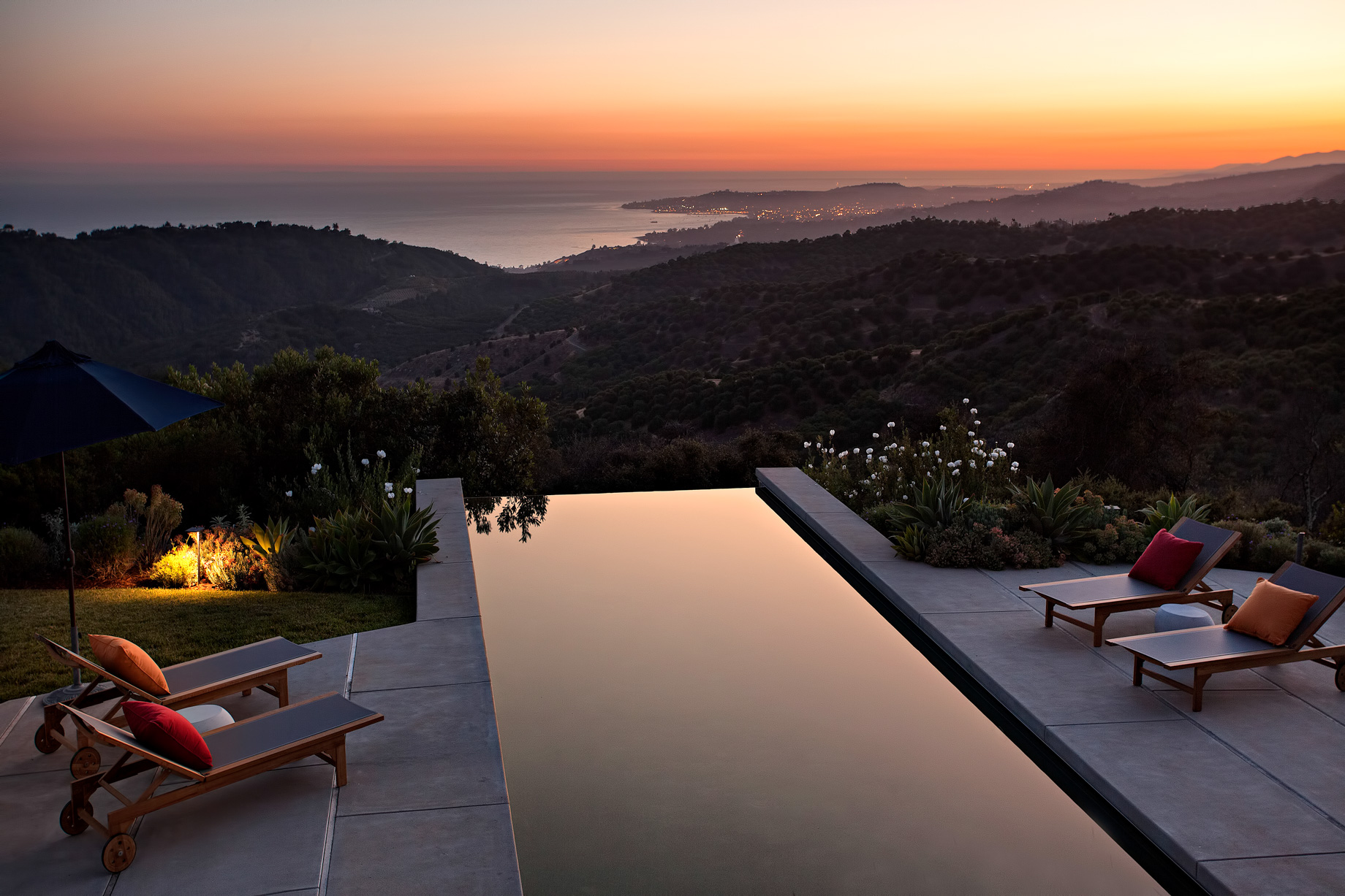 Toro Canyon House – 3660 Toro Canyon Park Rd, Montecito, CA, USA