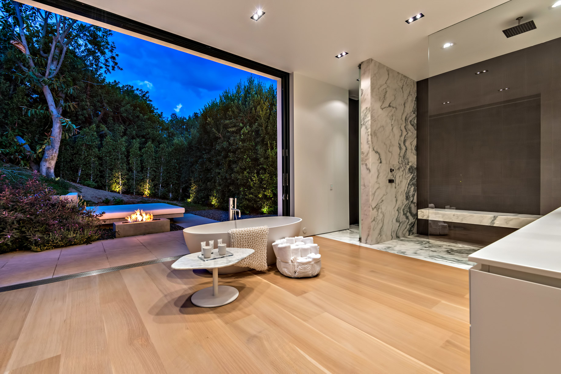 Trousdale Luxury Modern - 1220 Loma Vista Dr, Beverly Hills, CA, USA