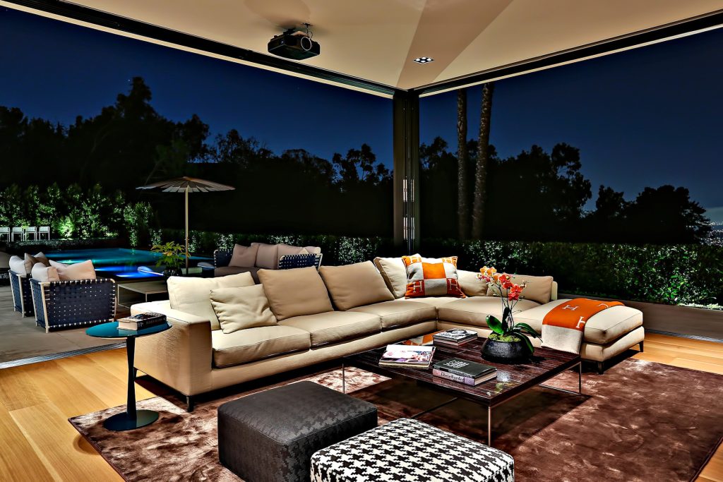 Trousdale Luxury Modern - 1220 Loma Vista Dr, Beverly Hills, CA, USA