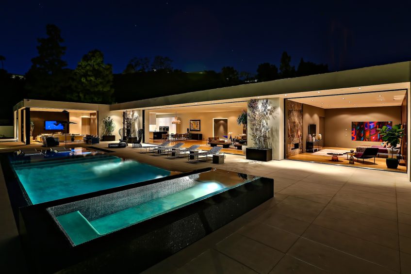 Trousdale Luxury Modern - 1220 Loma Vista Dr, Beverly Hills, CA, USA