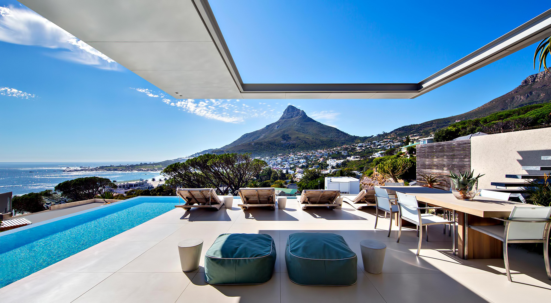 Bond Luxury Villa - 8 First Crescent, Camps Bay, South Africa