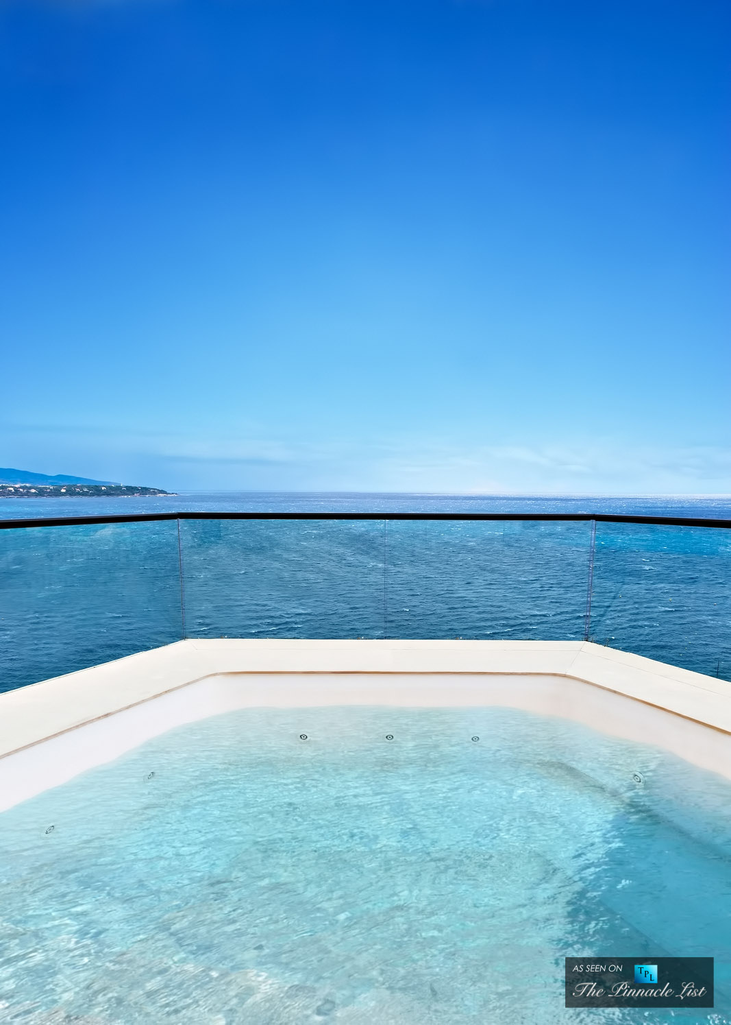 Penthouse with Private Pool - Rooms with a View - 4 Luxury Penthouses For Sale in Monaco