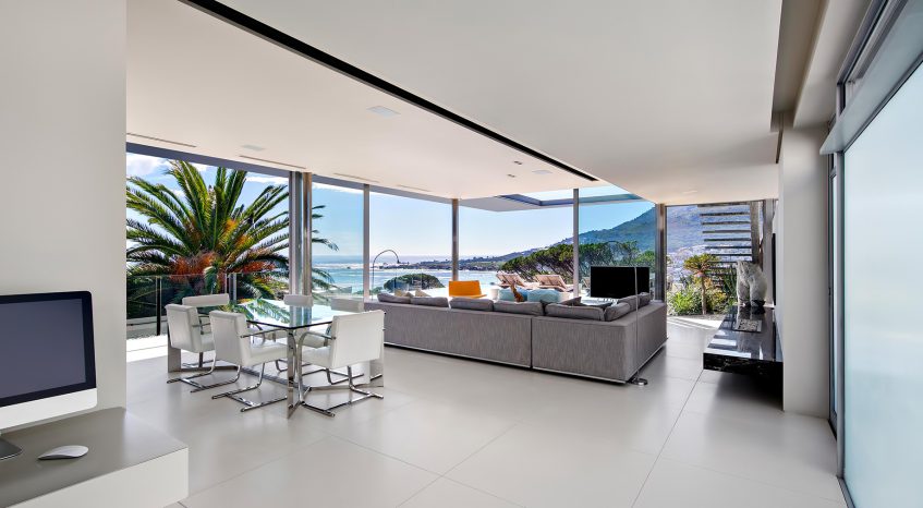 Bond Luxury Villa - 8 First Crescent, Camps Bay, South Africa