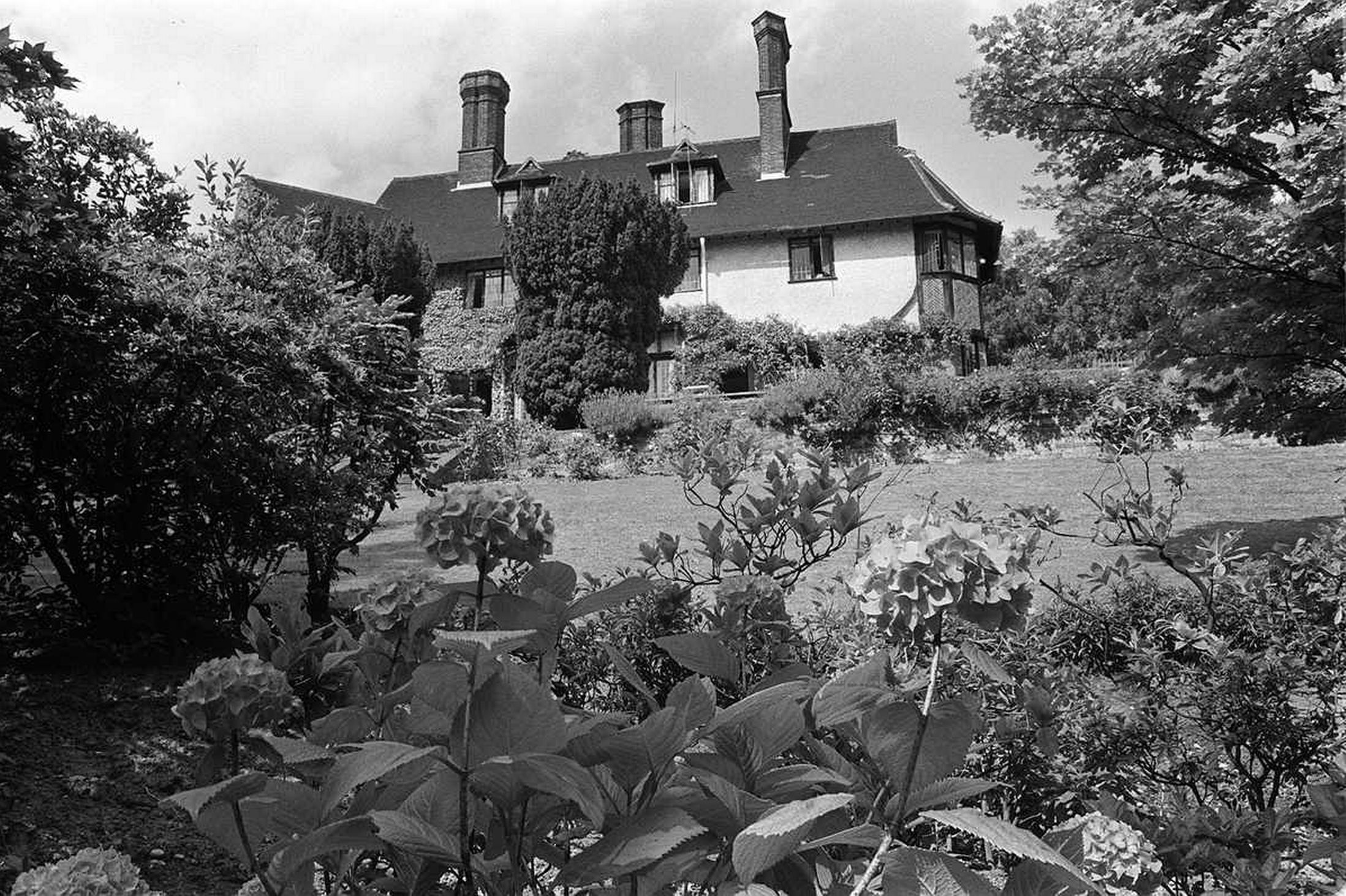 Historical - John Lennon's Former Kenwood Home - Weybridge, Surrey, England, UK