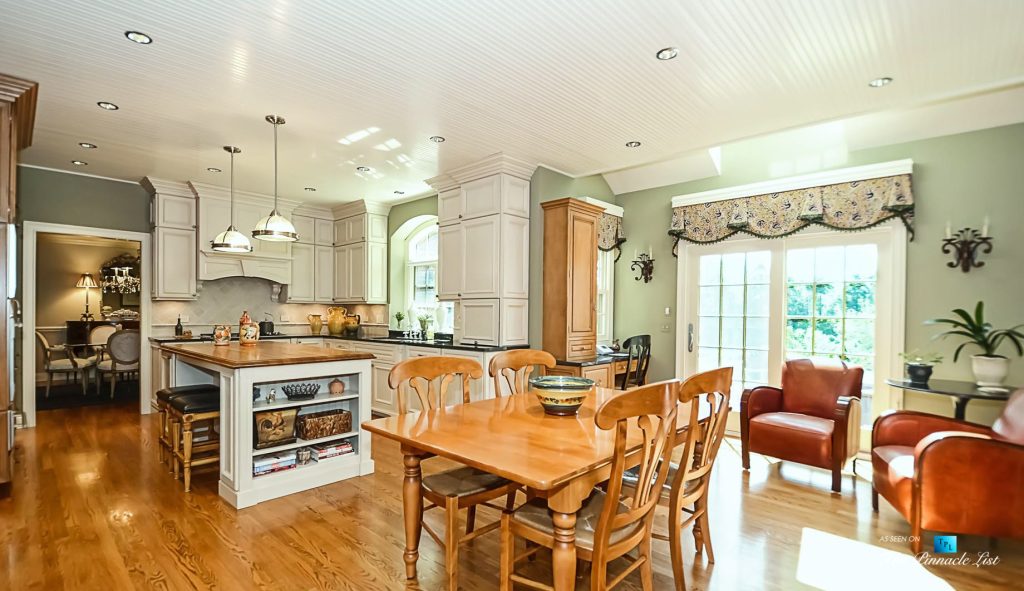 27 Marywood Trail, Wheaton, IL, USA 🇺🇸 SOLD 875,000 Michael