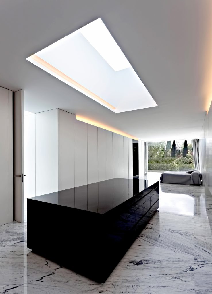 Casa de Aluminio Luxury Residence - Madrid, Spain