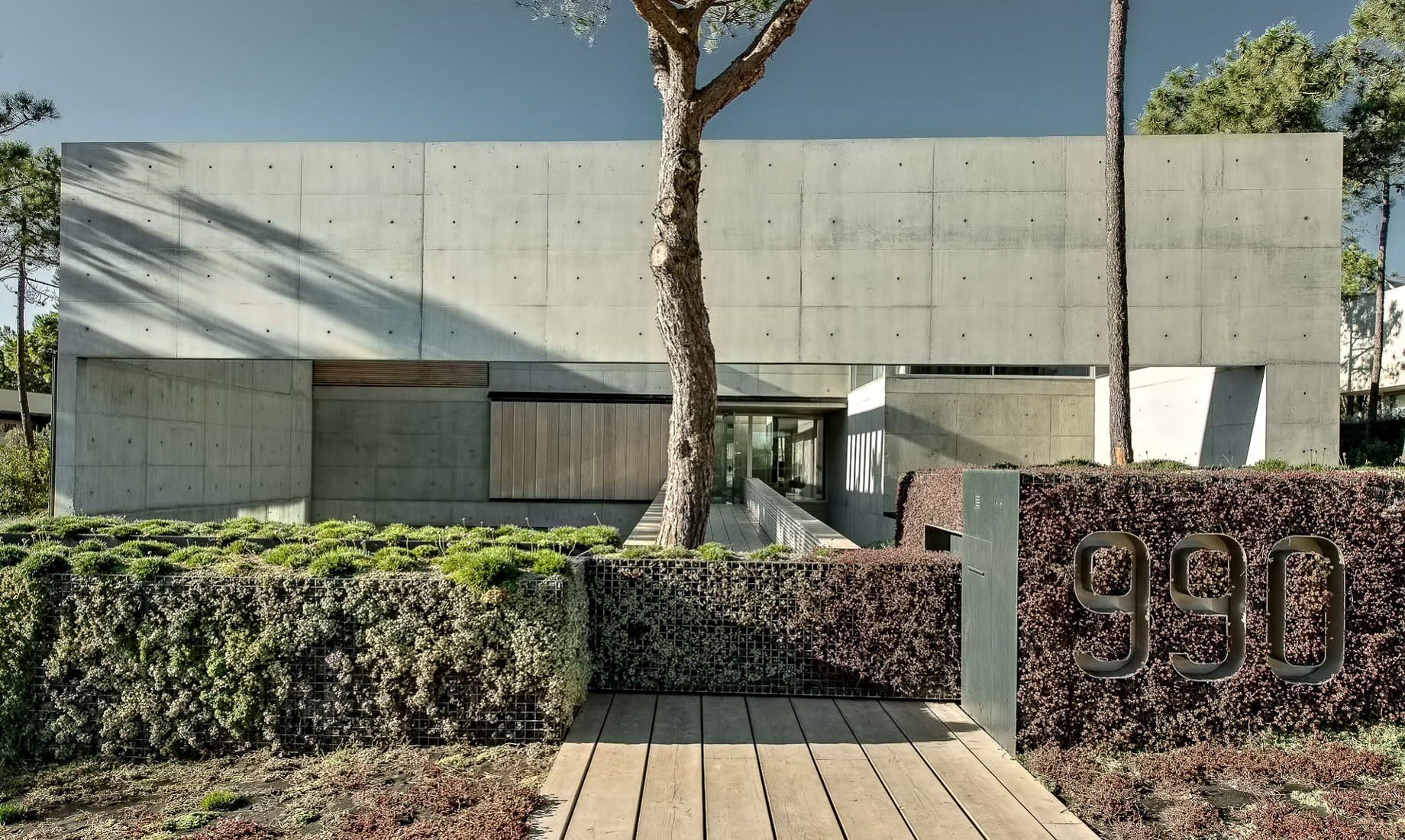 Wall House Luxury Residence – Cascais, Lisbon, Portugal