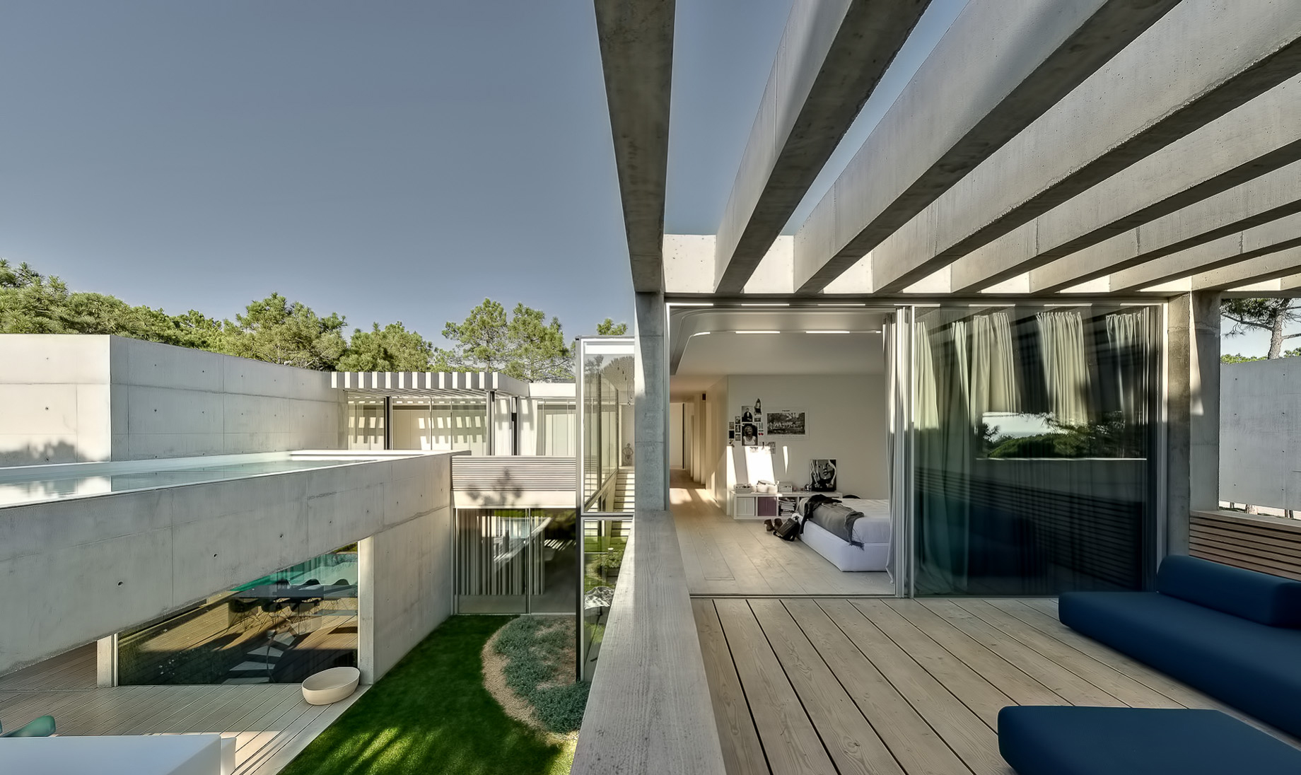 Wall House Luxury Residence - Cascais, Lisbon, Portugal