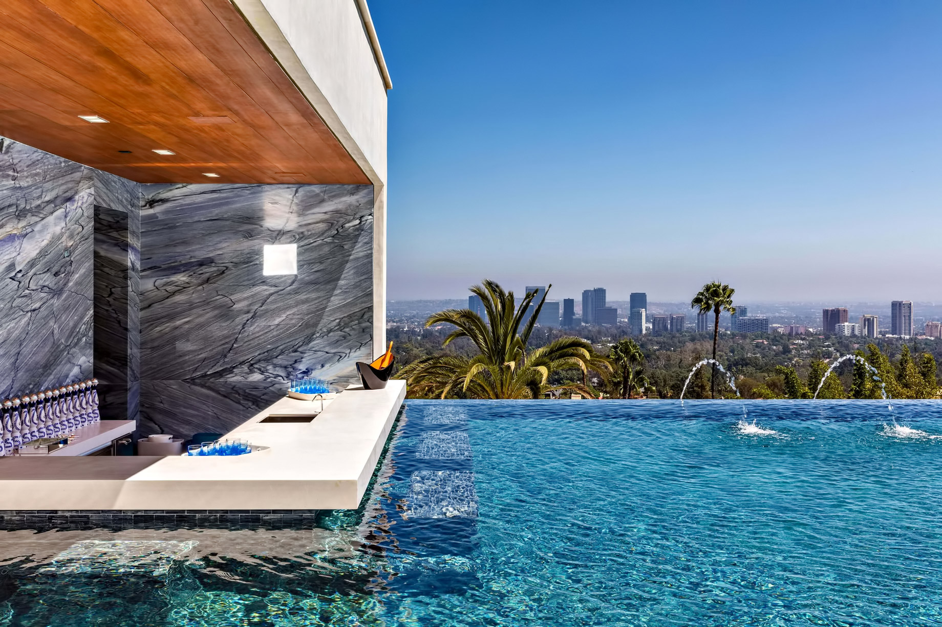 Luxury Residence - 924 Bel Air Rd, Los Angeles, CA, USA. 