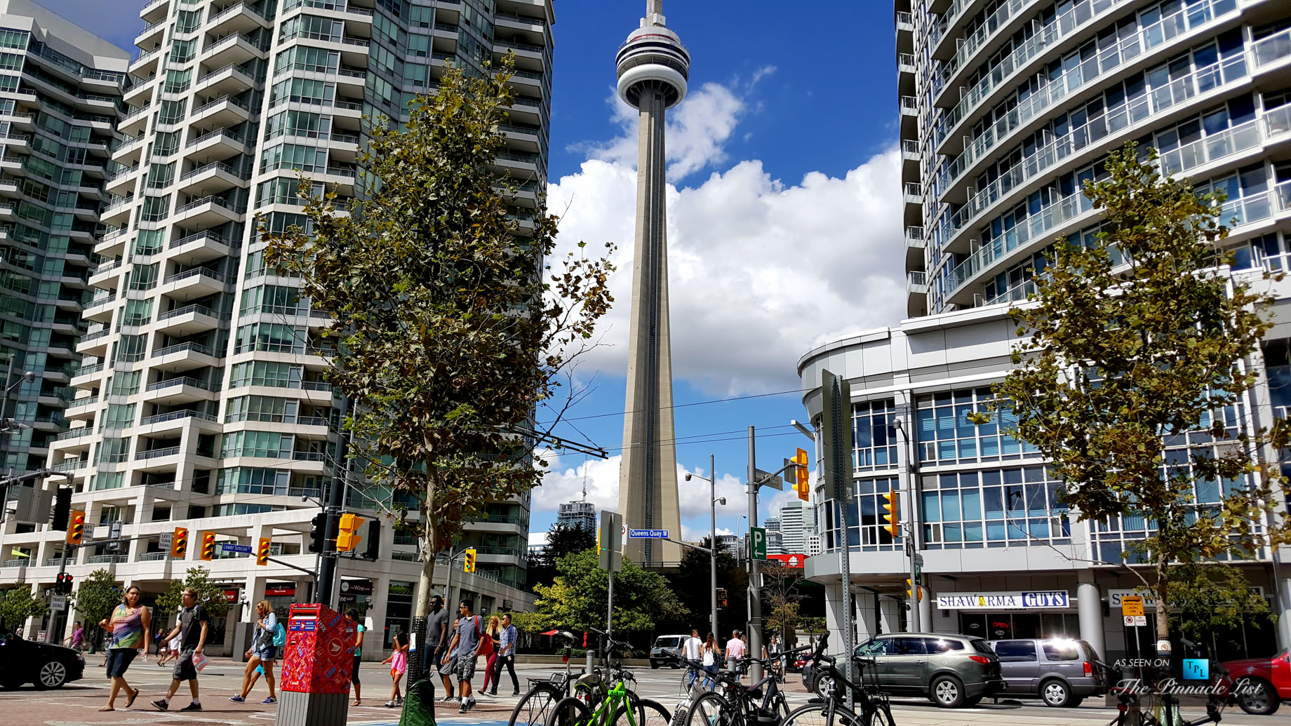 Great Walkability - Top 5 Reasons Why Toronto is the Perfect City for Young Families