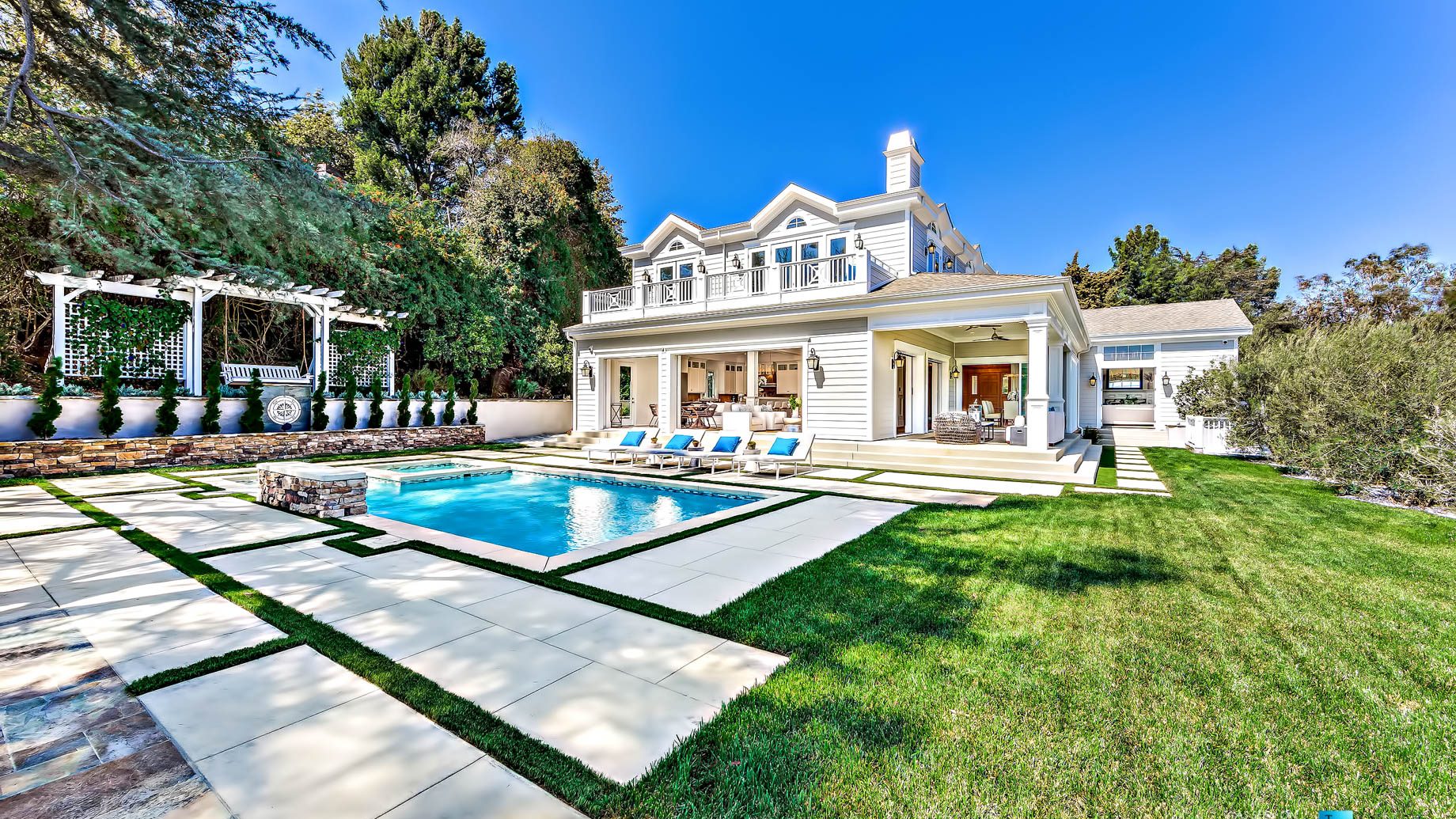 3085 Franklin Canyon Dr, Beverly Hills, CA, USA 🇺🇸 – SOLD – $7,988,000 – Tatiana Derovanessian
