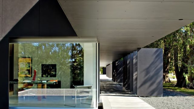 Linear House - Fernwood Rd, Salt Spring Island, BC, Canada