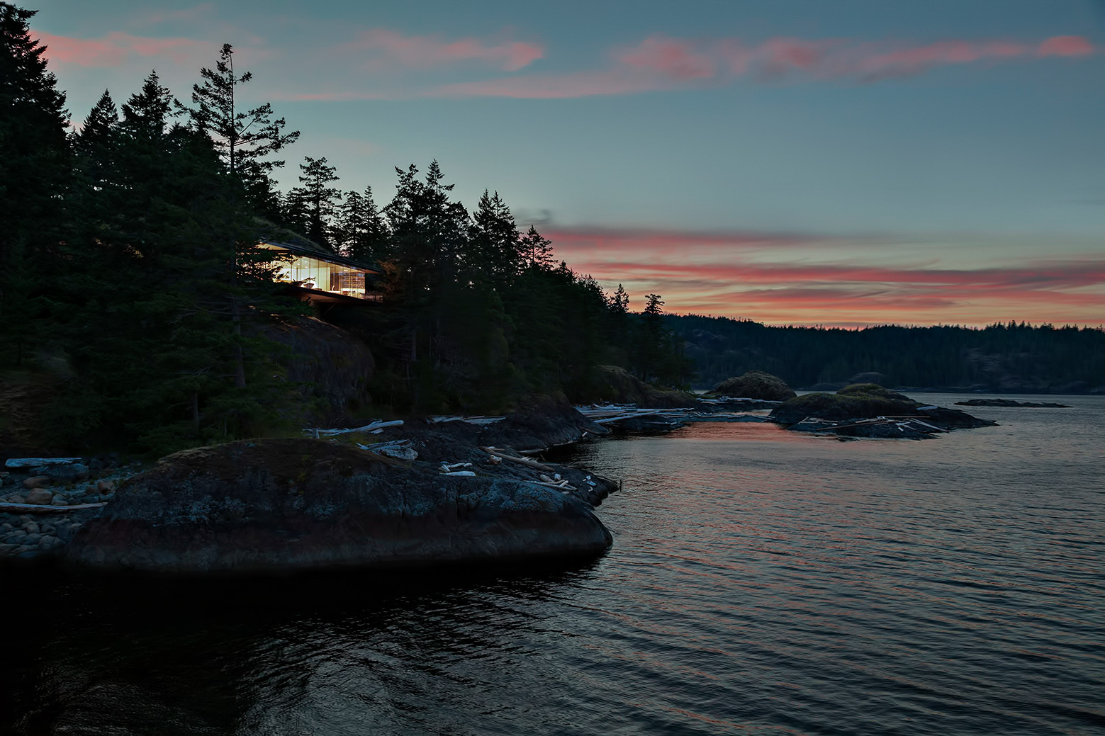 Tula House Luxury Residence - Quadra Island, BC, Canada