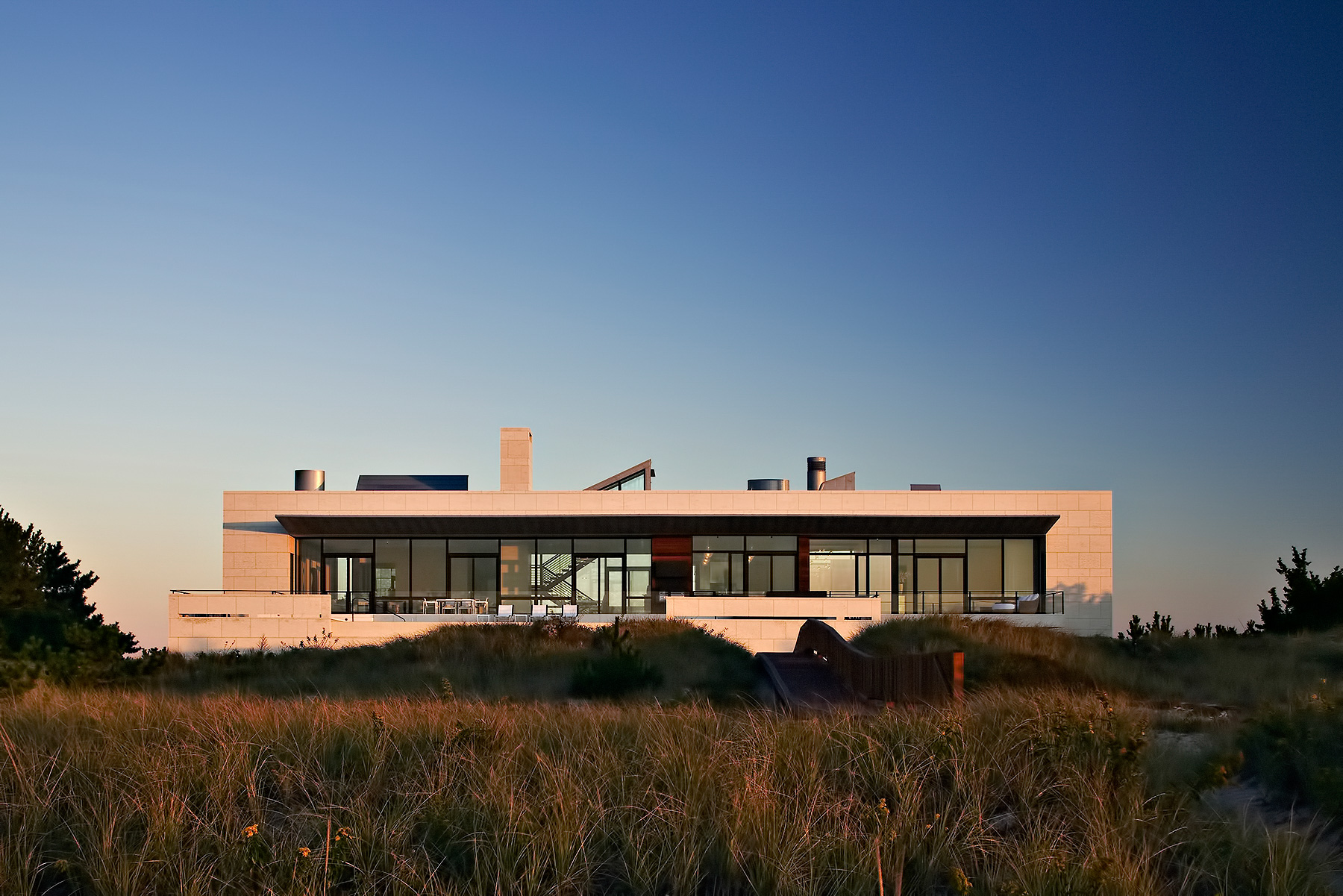 Hamptons Beach House – 930 Meadow Ln, Southampton, NY, USA