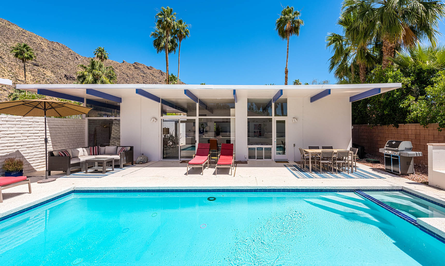 Mid-Century Modern – 342 S Patencio Rd, Palm Springs, CA, USA