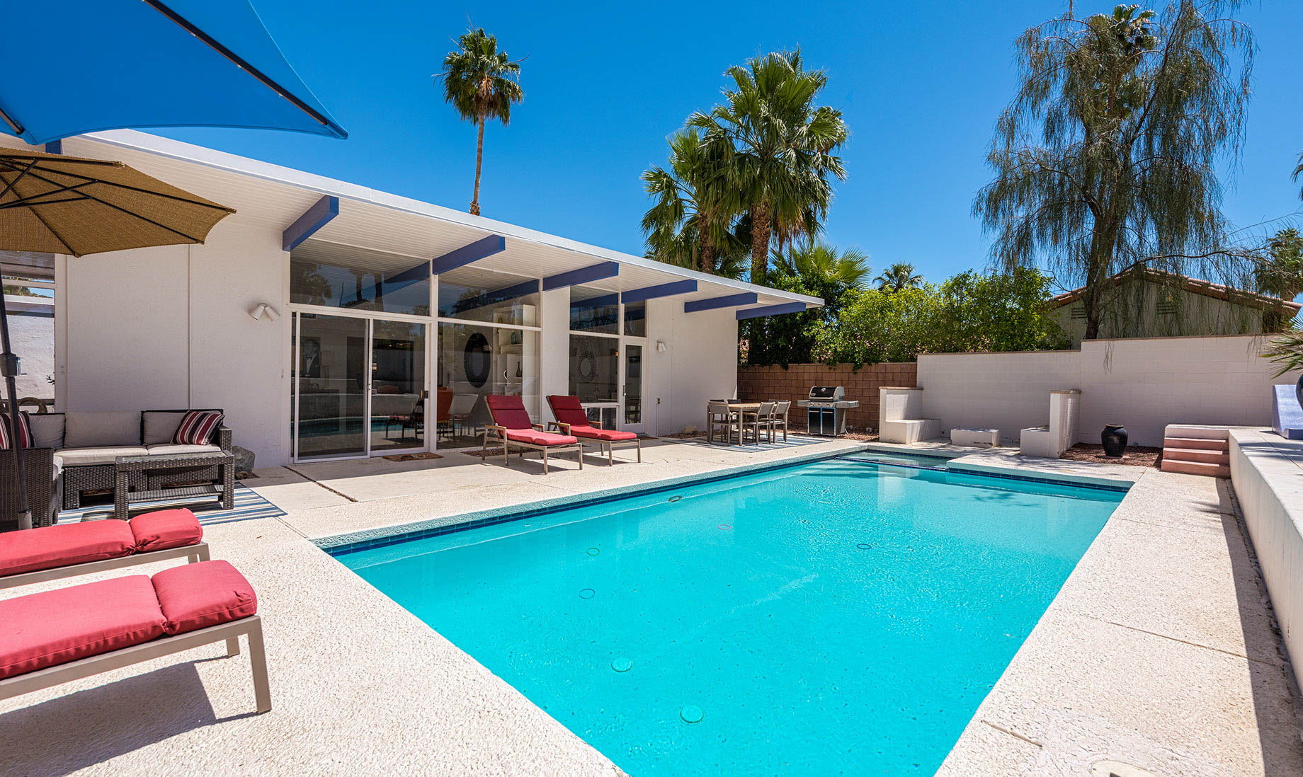 Mid-Century Modern – 342 S Patencio Rd, Palm Springs, CA, USA