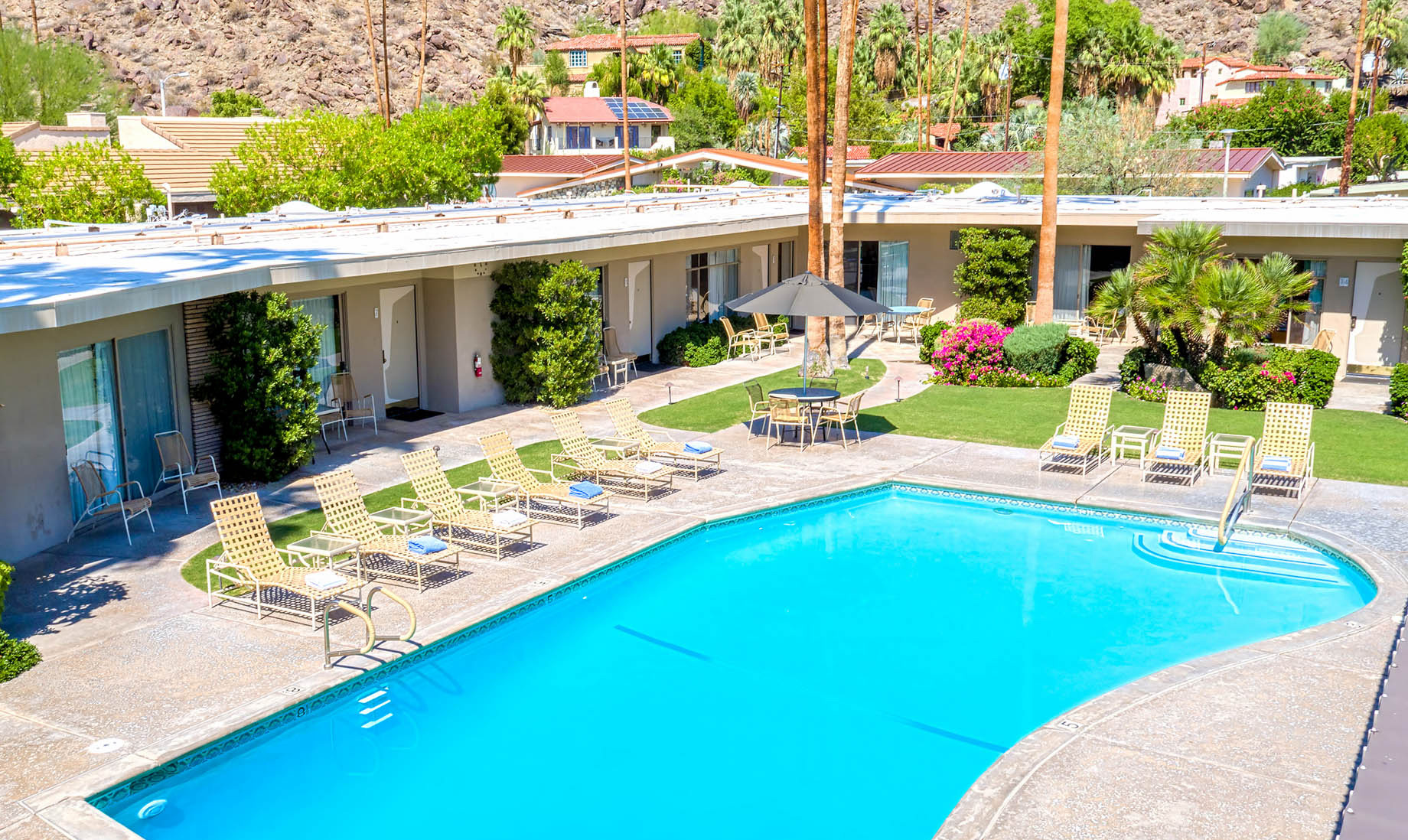 Desert Hills Resort – 601 W Arenas Rd, Palm Springs, CA, USA
