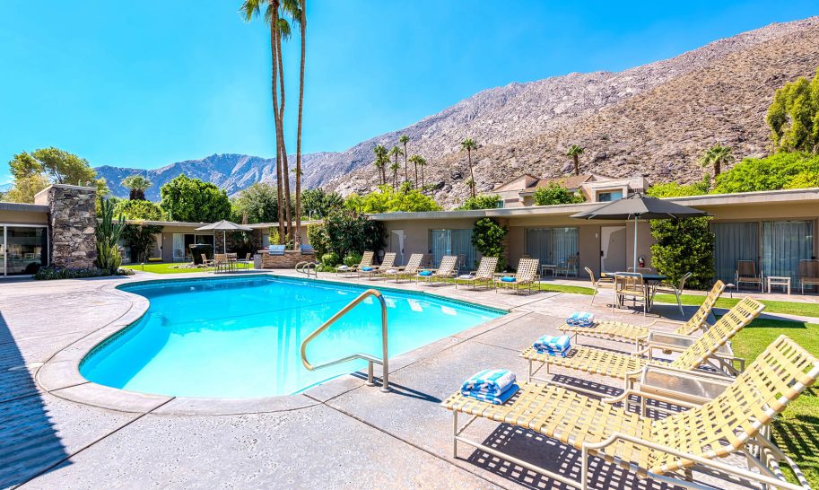 Desert Hills Resort - 601 W Arenas Rd, Palm Springs, CA, USA