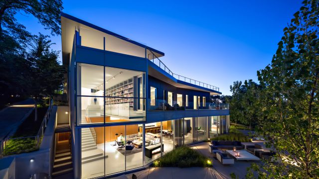 Beach House Luxury Residence - 516 Sheridan Rd, Wilmette, IL, USA