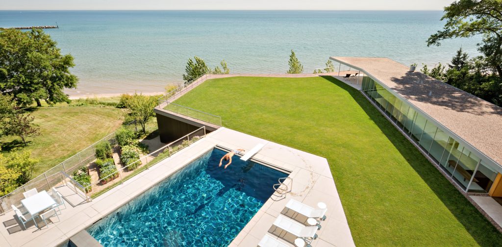 Beach House Luxury Residence - 516 Sheridan Rd, Wilmette, IL, USA