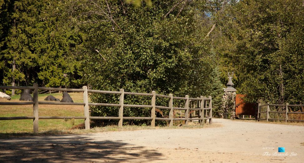 Outdoors and Outbuildings - Thunder Ranch - 7095 Bottle Bay Rd, Sagle, ID, USA