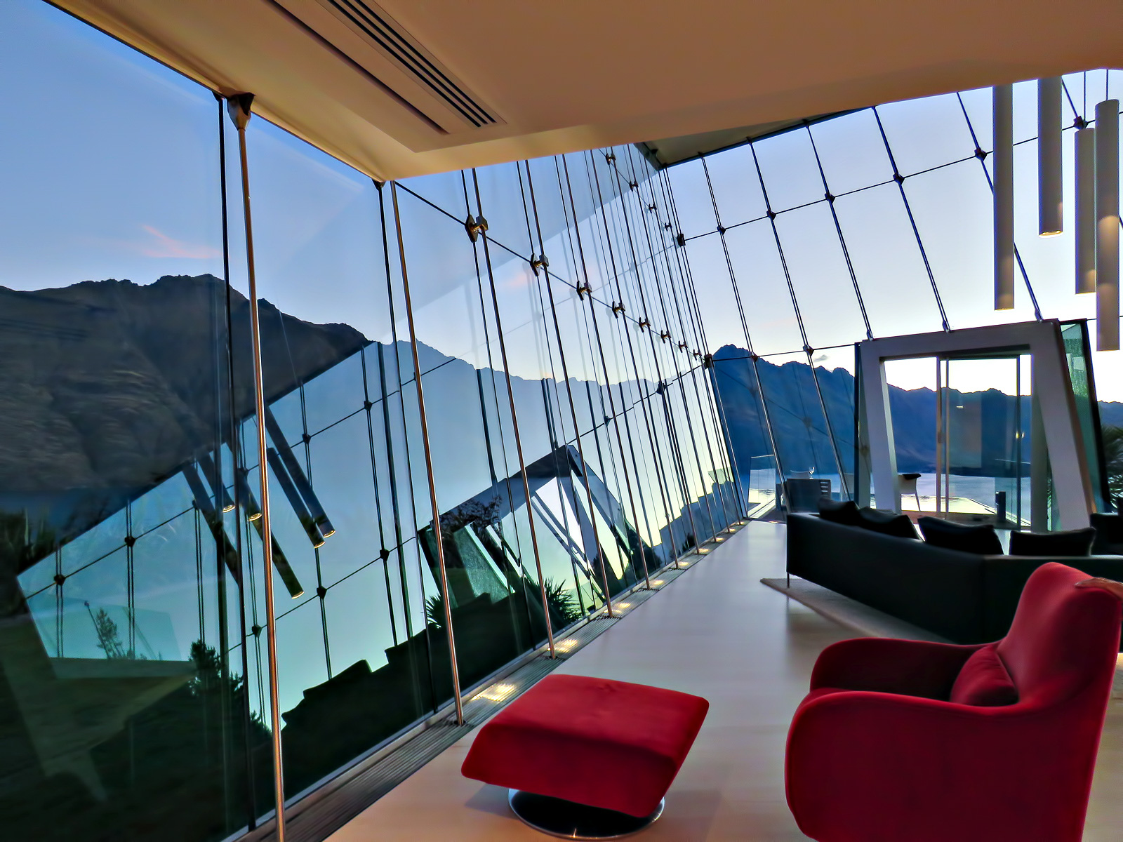 Jagged Edge Luxury Residence - Queenstown, New Zealand