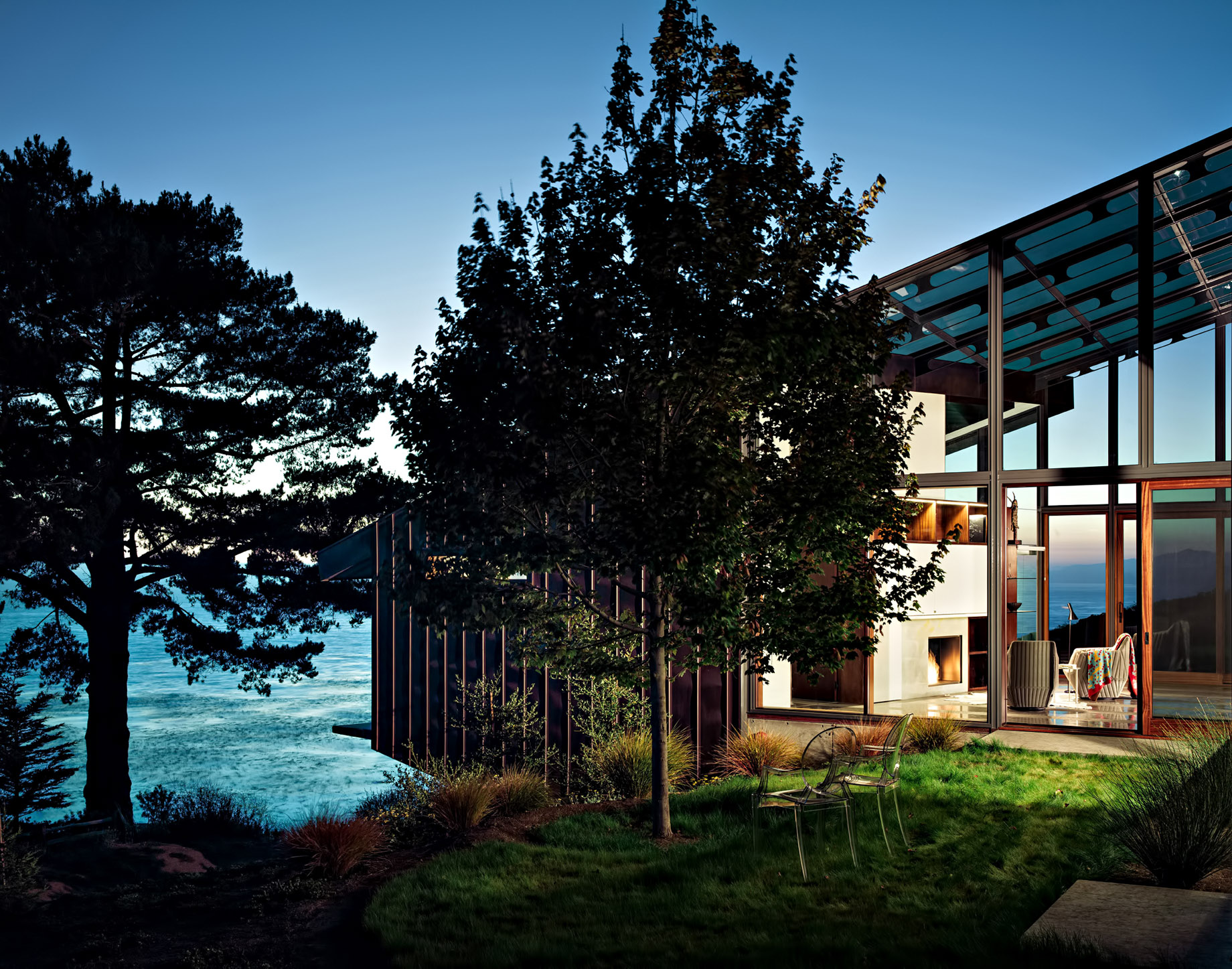 Fall House Luxury Residence - Cabrillo Hwy, Big Sur, CA, USA