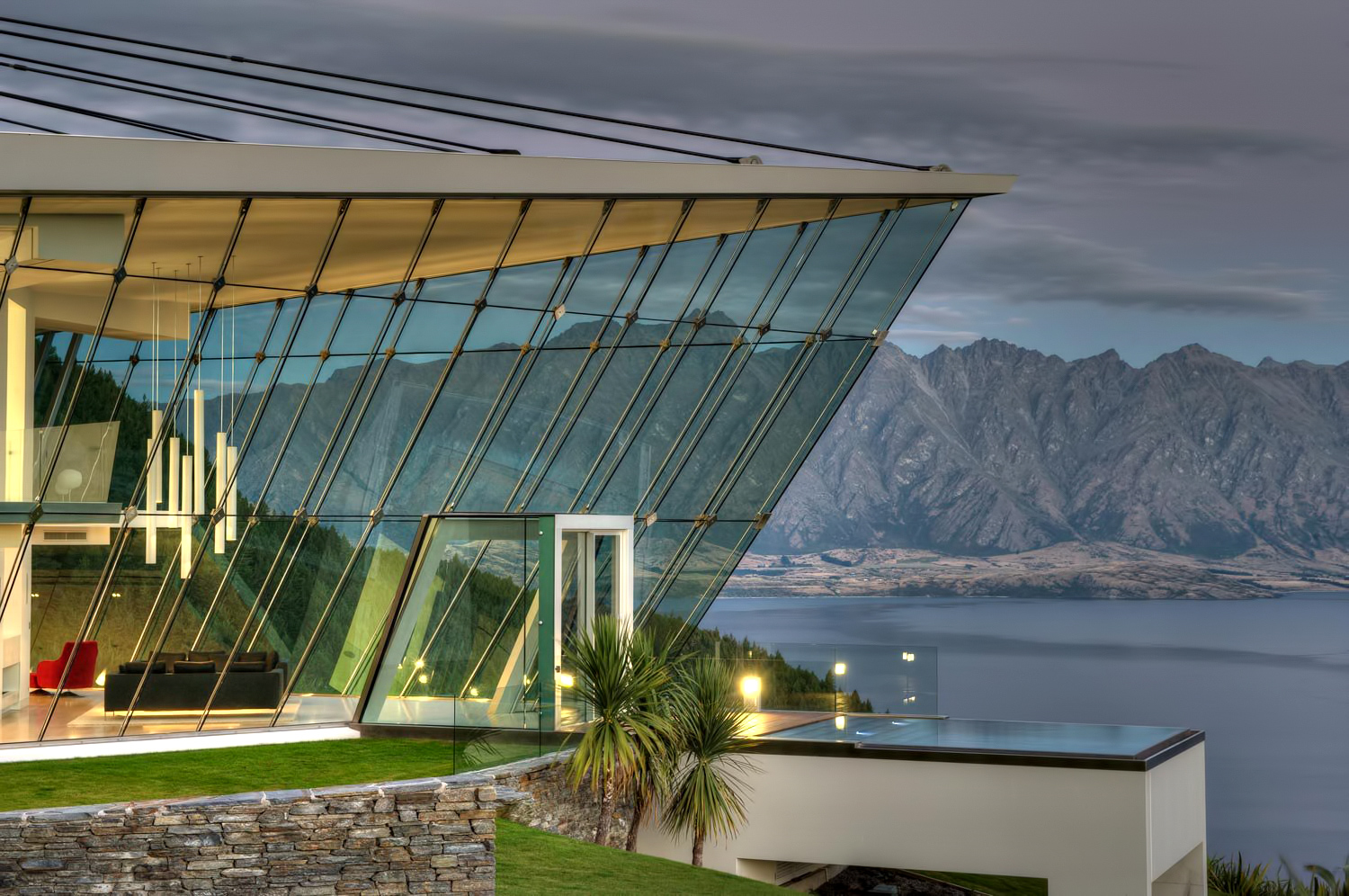 Jagged Edge Luxury Residence - Queenstown, New Zealand