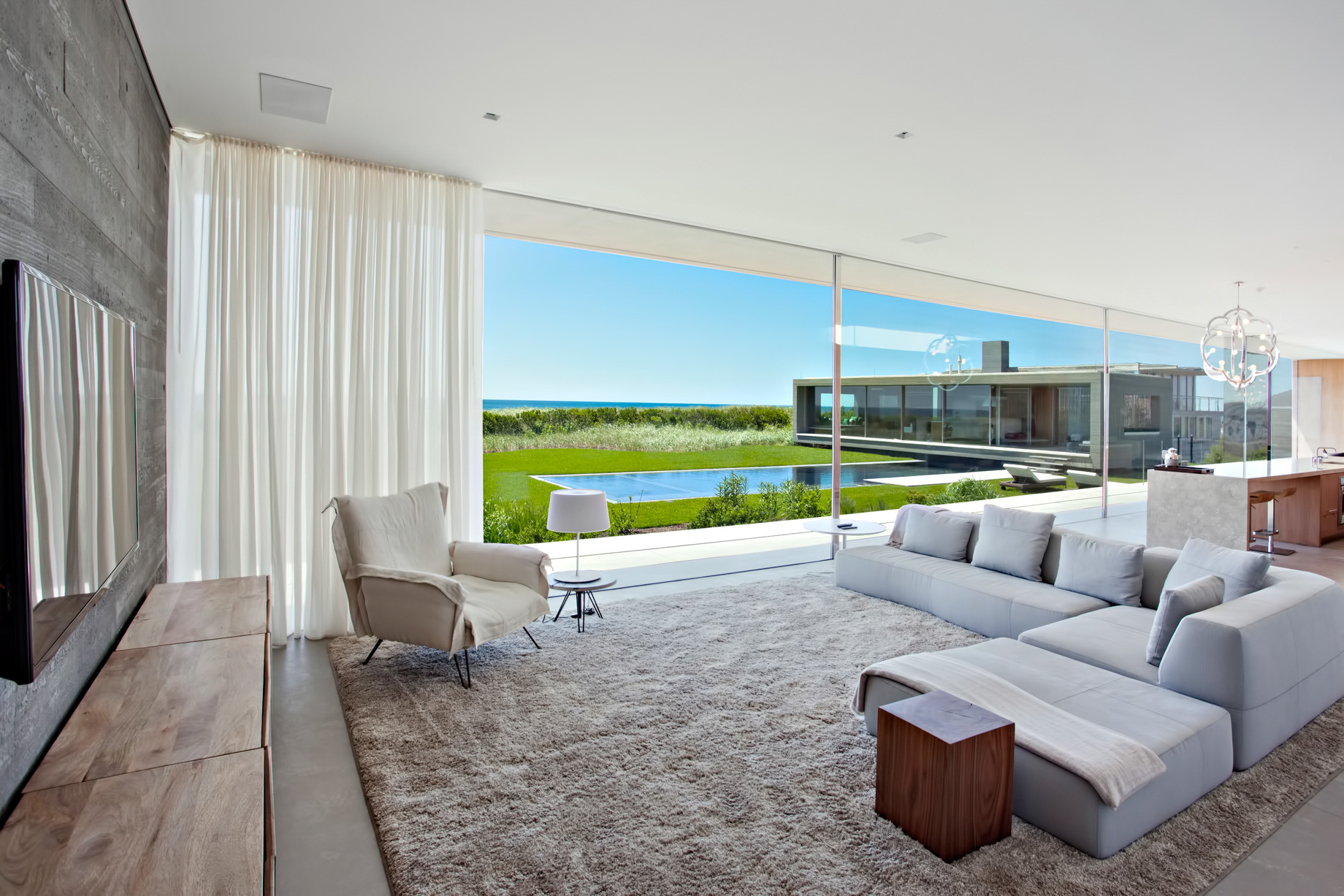 Hamptons Luxury Modern – 1285 Flying Point Rd, Water Mill, NY, USA