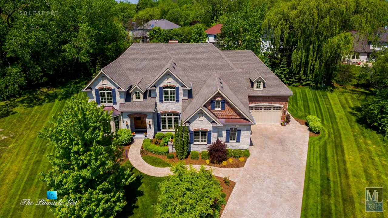 63 Mitchell Cir, Wheaton, IL, USA - Luxury Real Estate