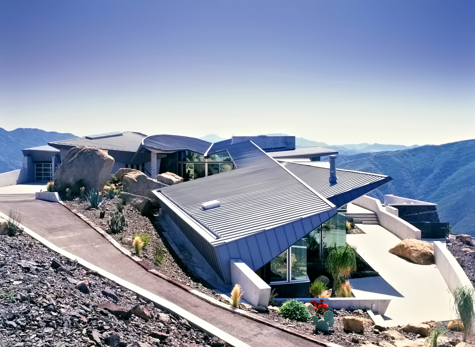 Mataja Luxury Residence - 12815 Yellow Hill Rd, Malibu, CA, USA