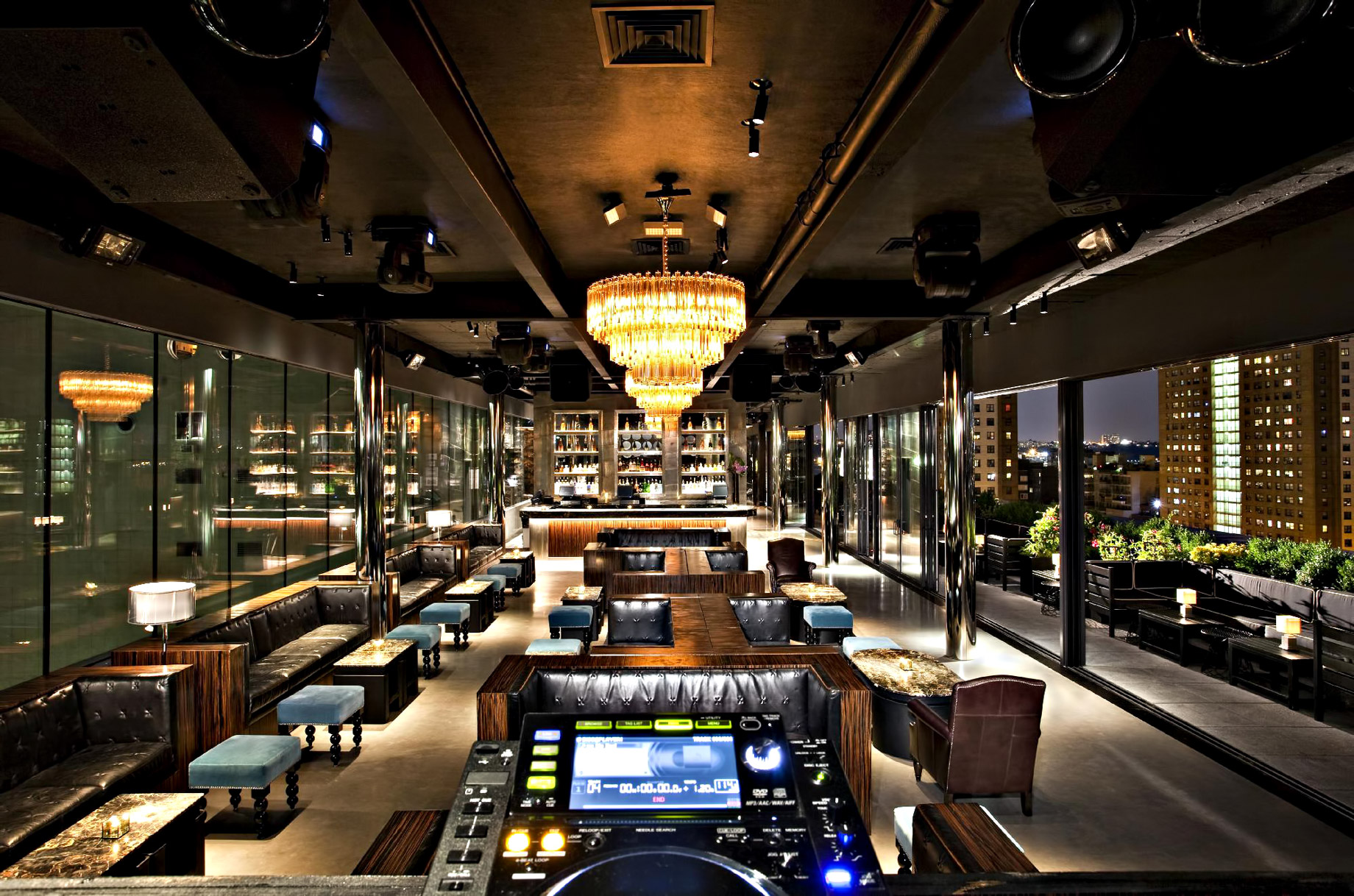 PH-D Rooftop Lounge – 355 W 16th St, New York, NY, USA