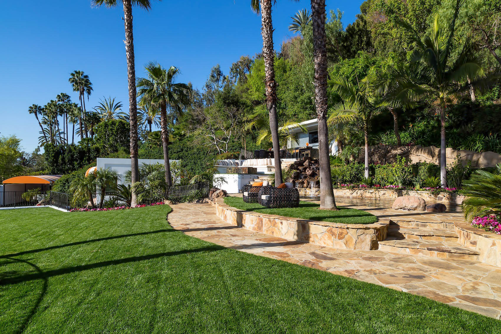 Cielo Luxury Retreat - 10048 Cielo Dr, Beverly Hills, CA, USA