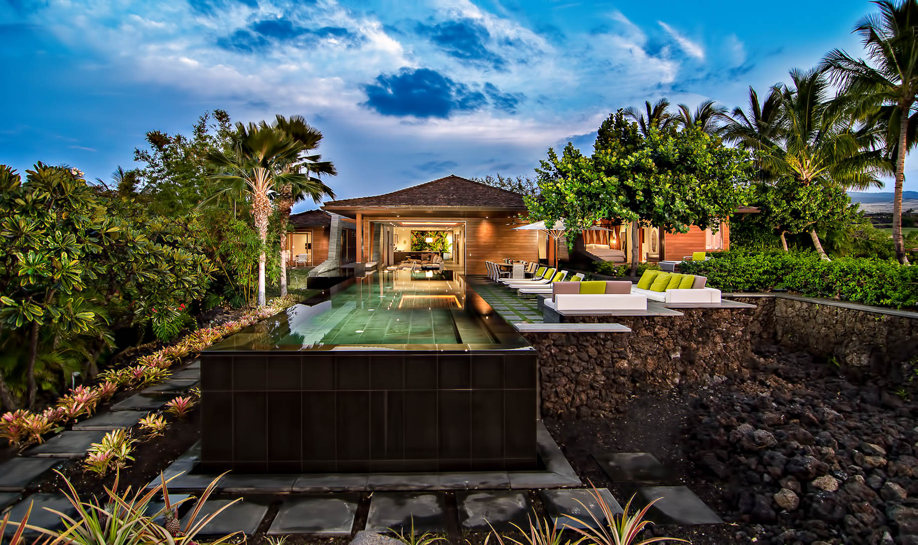 Kona Luxury Residence – 230 Kahikole St, Kailua-Kona, HI, USA