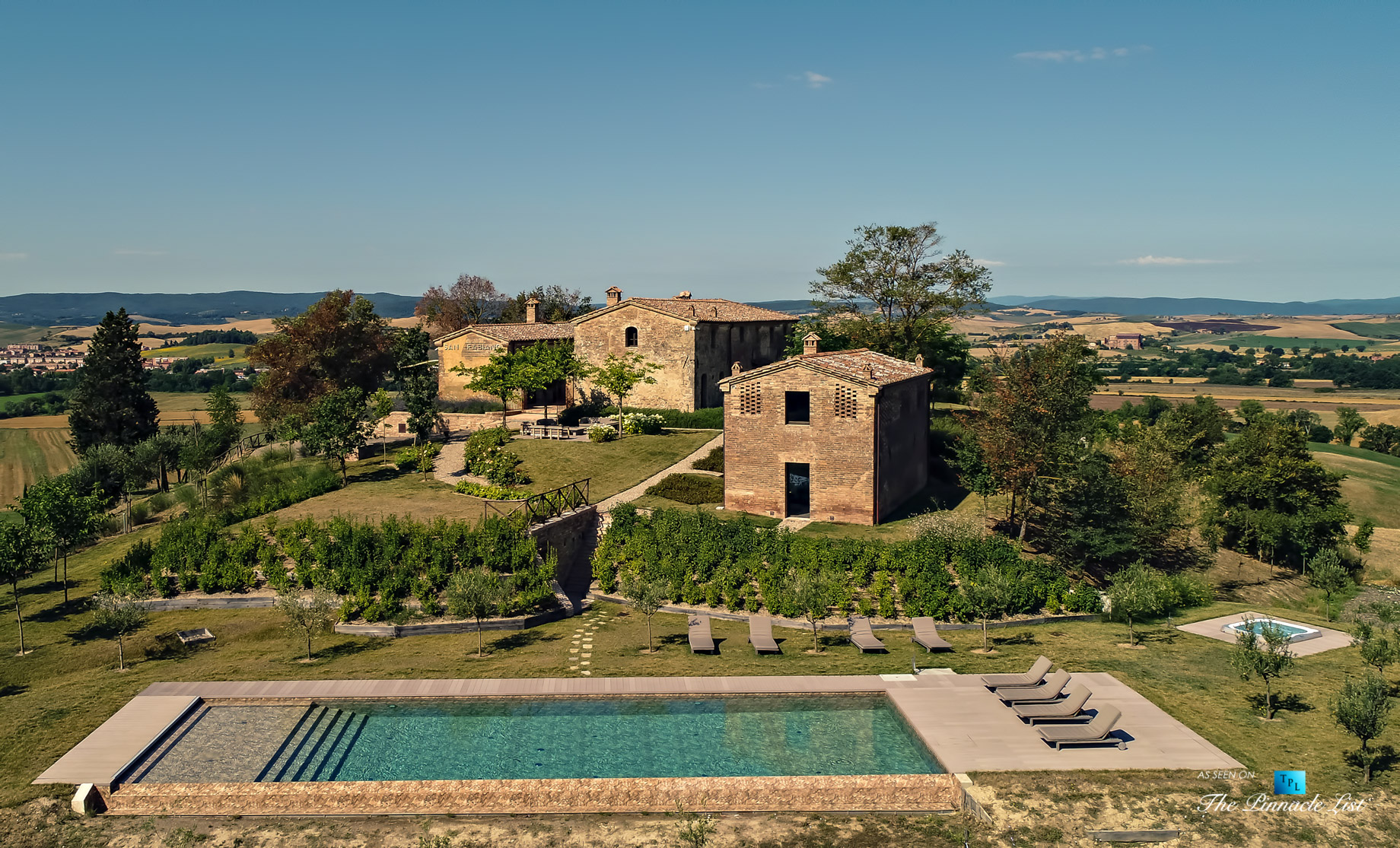 Podere Paníco Estate – Monteroni d’Arbia, Tuscany, Italy – Drone Aerial Property Pool View – Luxury Real Estate – Tuscan Villa