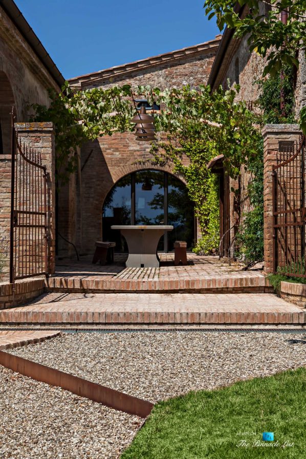 Podere Paníco Estate - Monteroni d'Arbia, Tuscany, Italy - Outside Sitting Area Table - Luxury Real Estate - Tuscan Villa