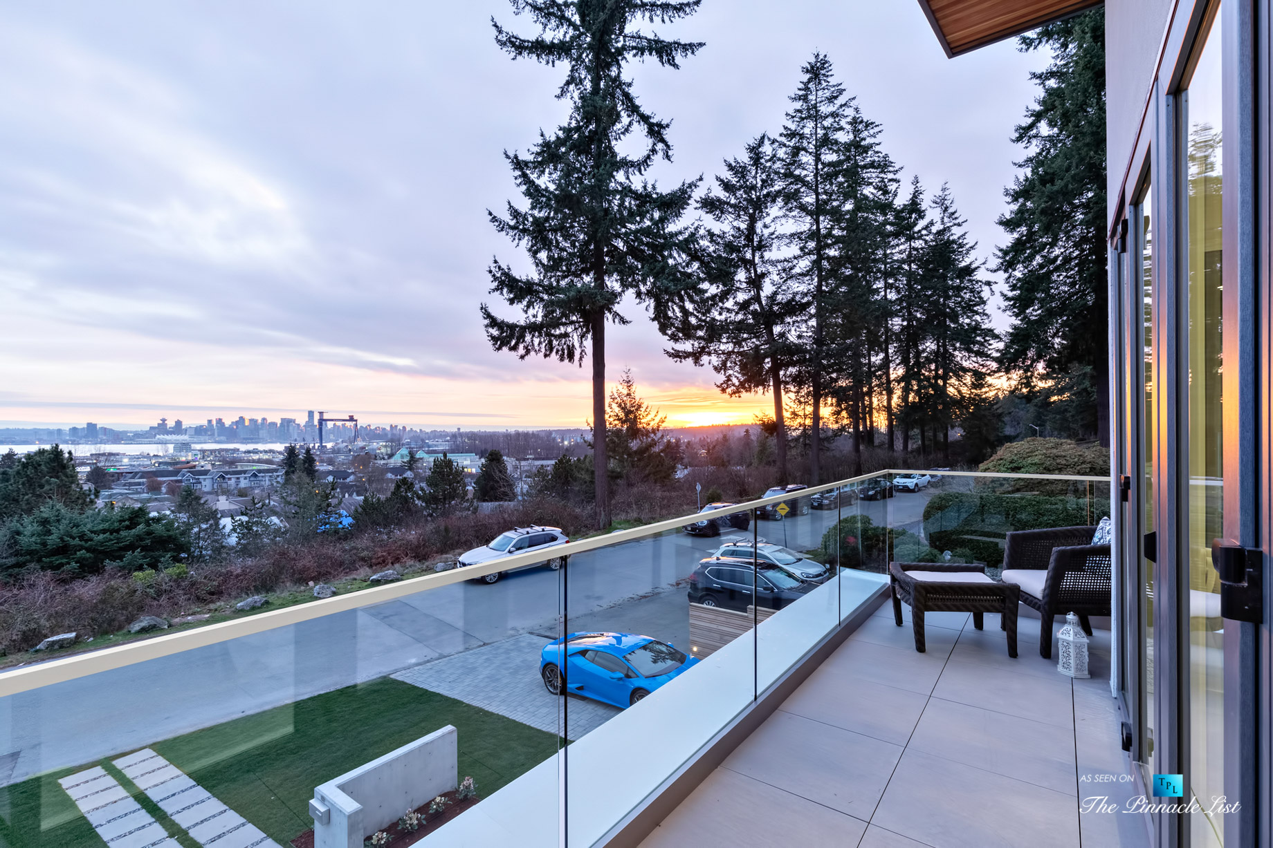 Luxury Real Estate - 822 Cumberland Crescent, North Vancouver, BC, Canada