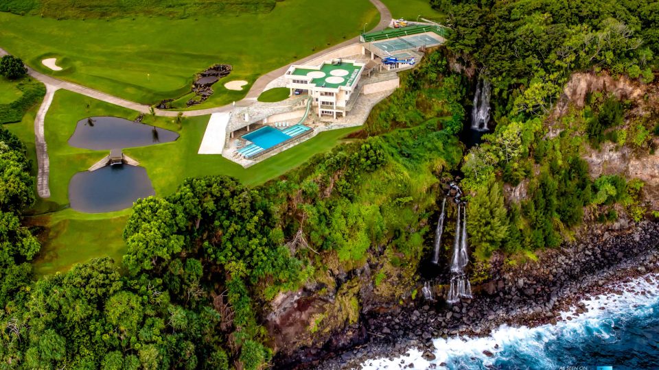 Water Falling Estate - 32-1056 Old Mamalahoa Hwy, Ninole, HI, USA