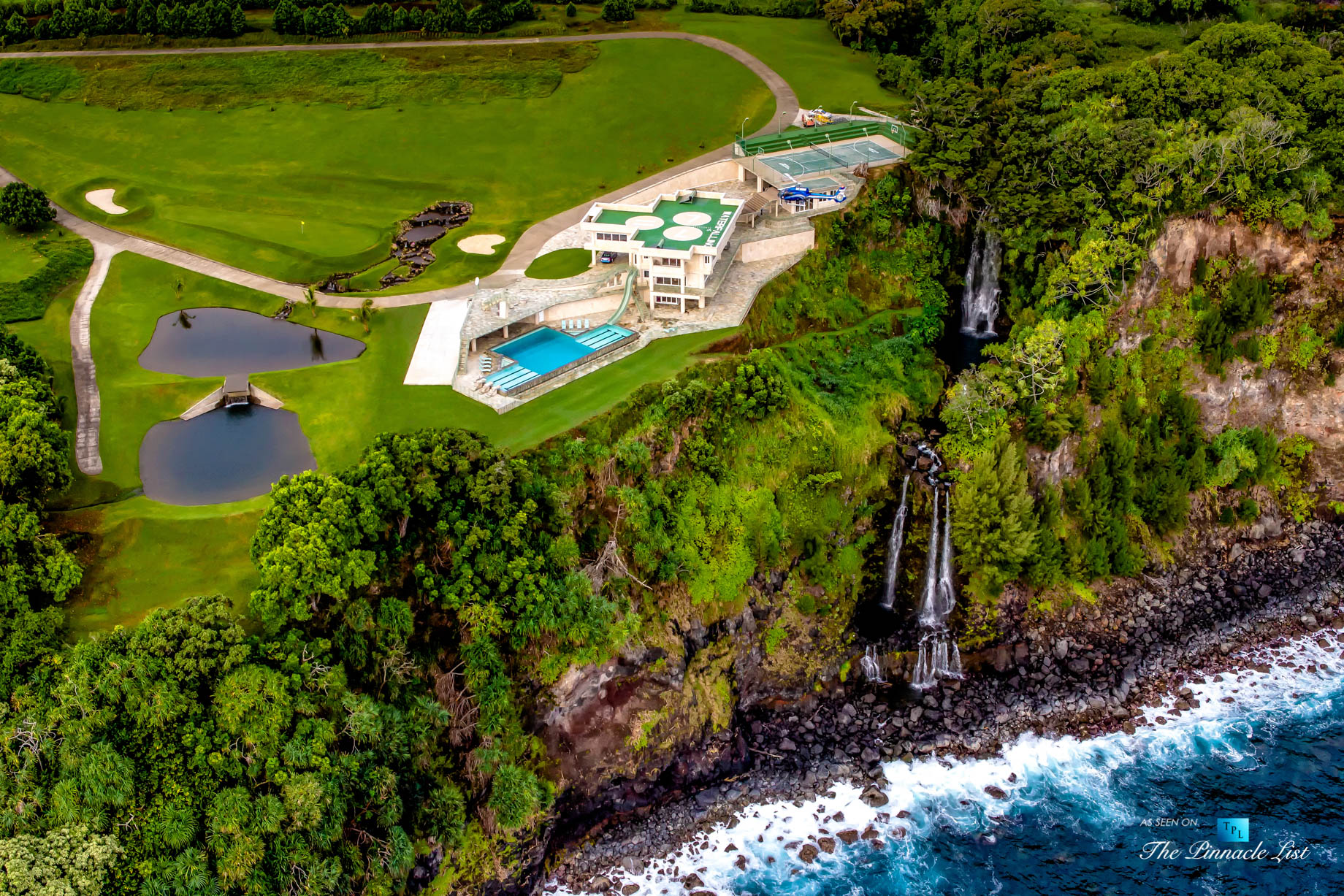 Water Falling Estate - 32-1056 Old Mamalahoa Hwy, Ninole, HI, USA