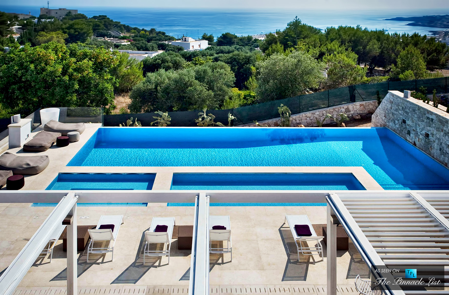 Villa Bianca - A Revelation of Calm Whites, Vast Openness, and Breathtaking Views in Apulia, Italy