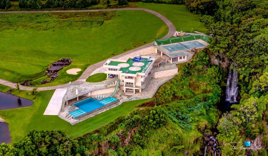 Water Falling Estate - 32-1056 Old Mamalahoa Hwy, Ninole, HI, USA