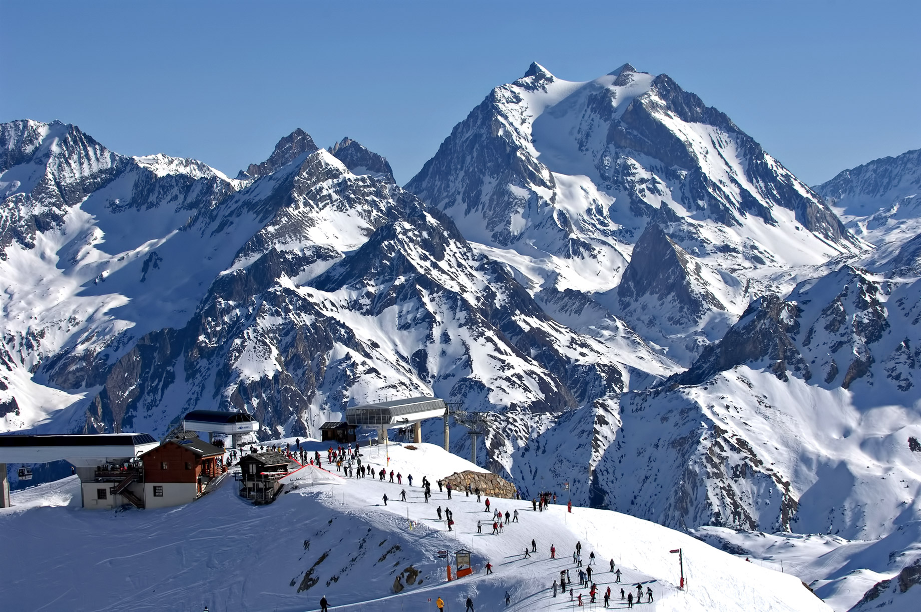 Méribel - French Alps Mountain Resort - An Exclusive Très Chic Luxury Winter Paradise