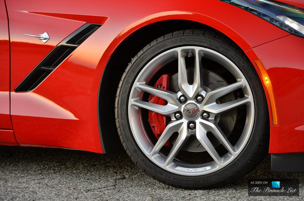 2014 Chevrolet Corvette Stingray - Reinventing the Iconic American Luxury Sports Car