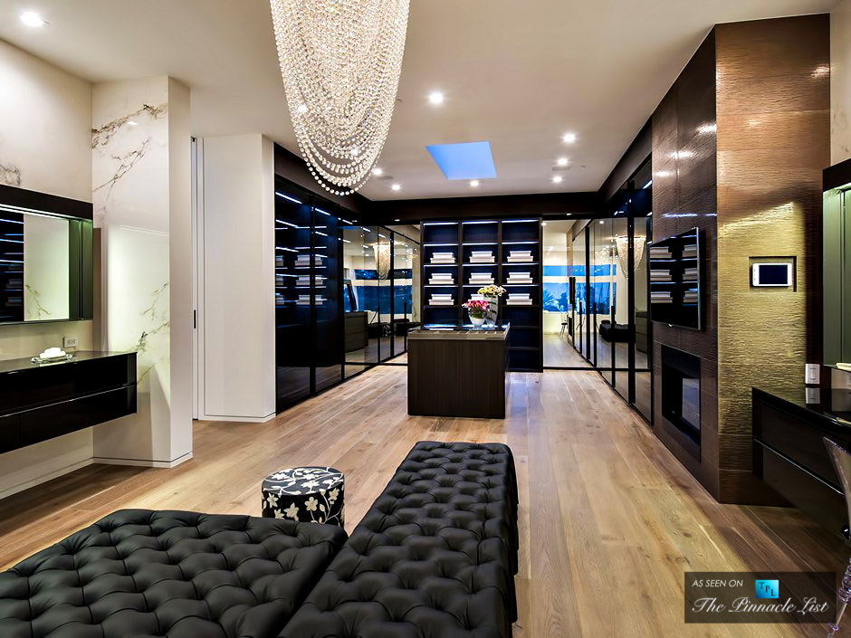 Glamorous Gallery-Style Design at 9945 Beverly Grove Drive, Beverly Hills, California