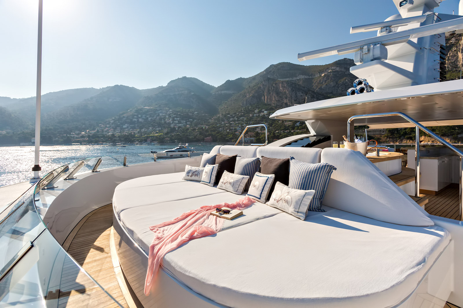 LARISA Superyacht - Dutch Built Quality and Spectacular Luxury Design