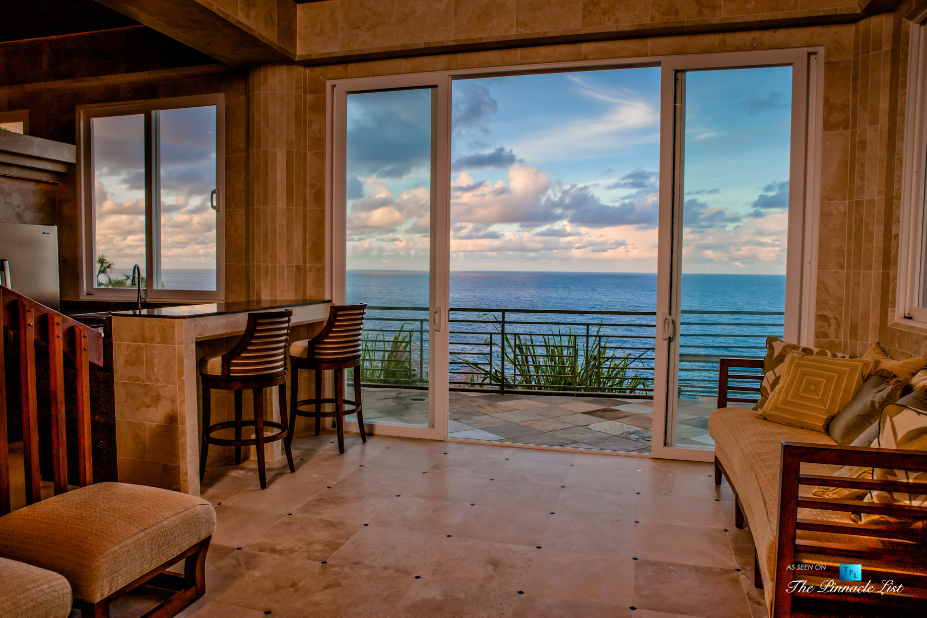 Water Falling Estate - 32-1056 Old Mamalahoa Hwy, Ninole, HI, USA